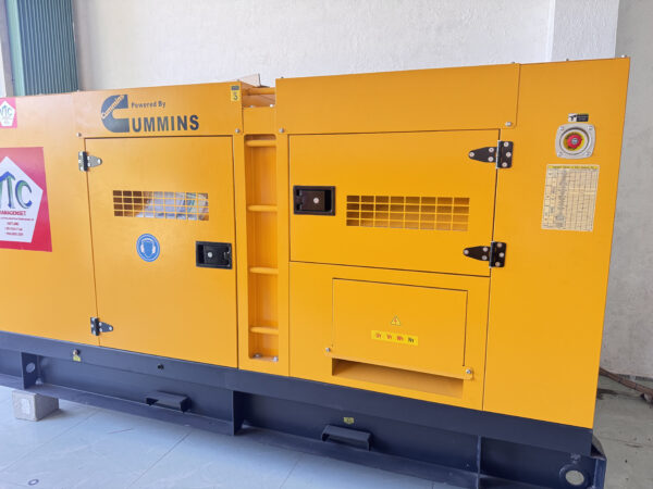 Máy phát điện Cummins 150KVA - Hình ảnh 3