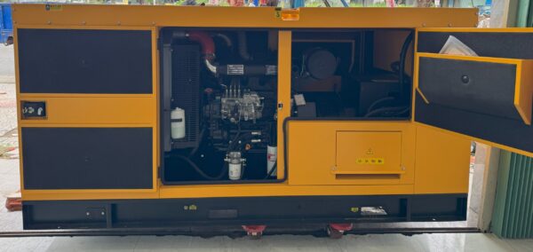 MÁY PHÁT ĐIỆN RICARDO 100KVA - Hình ảnh 2