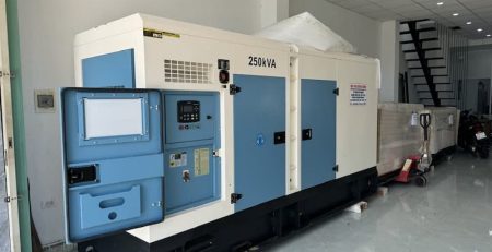 Giá máy phát điện công nghiệp